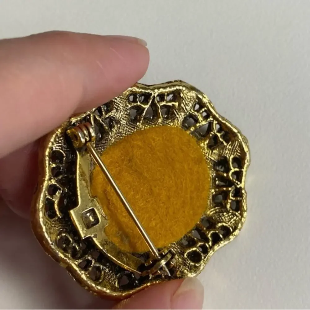 Vintage Earth Tone Gold Oval Needlepoint Brooch Flower